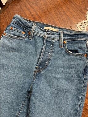 Levi's Women's Straight Leg Jeans - Medium Blue Denim